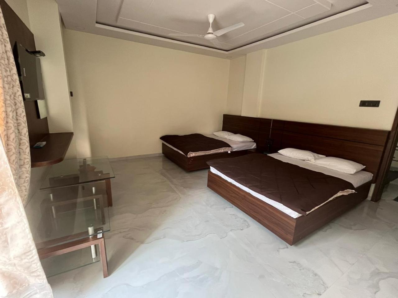 Hotel Sai Sandesh 쉬르디 외부 사진