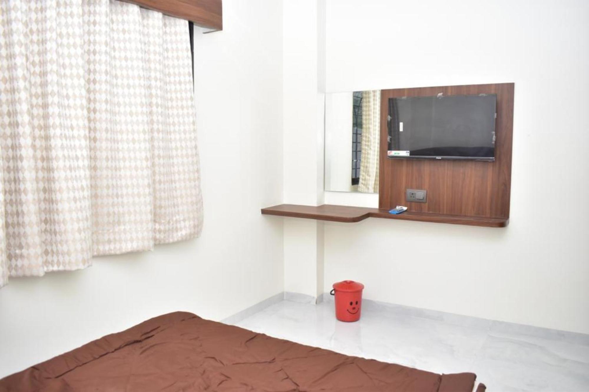 Hotel Sai Sandesh 쉬르디 외부 사진